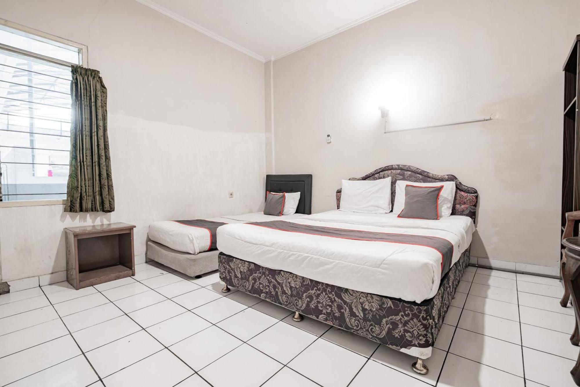 Collection O Hotel Sanira Bandung Eksteriør bilde